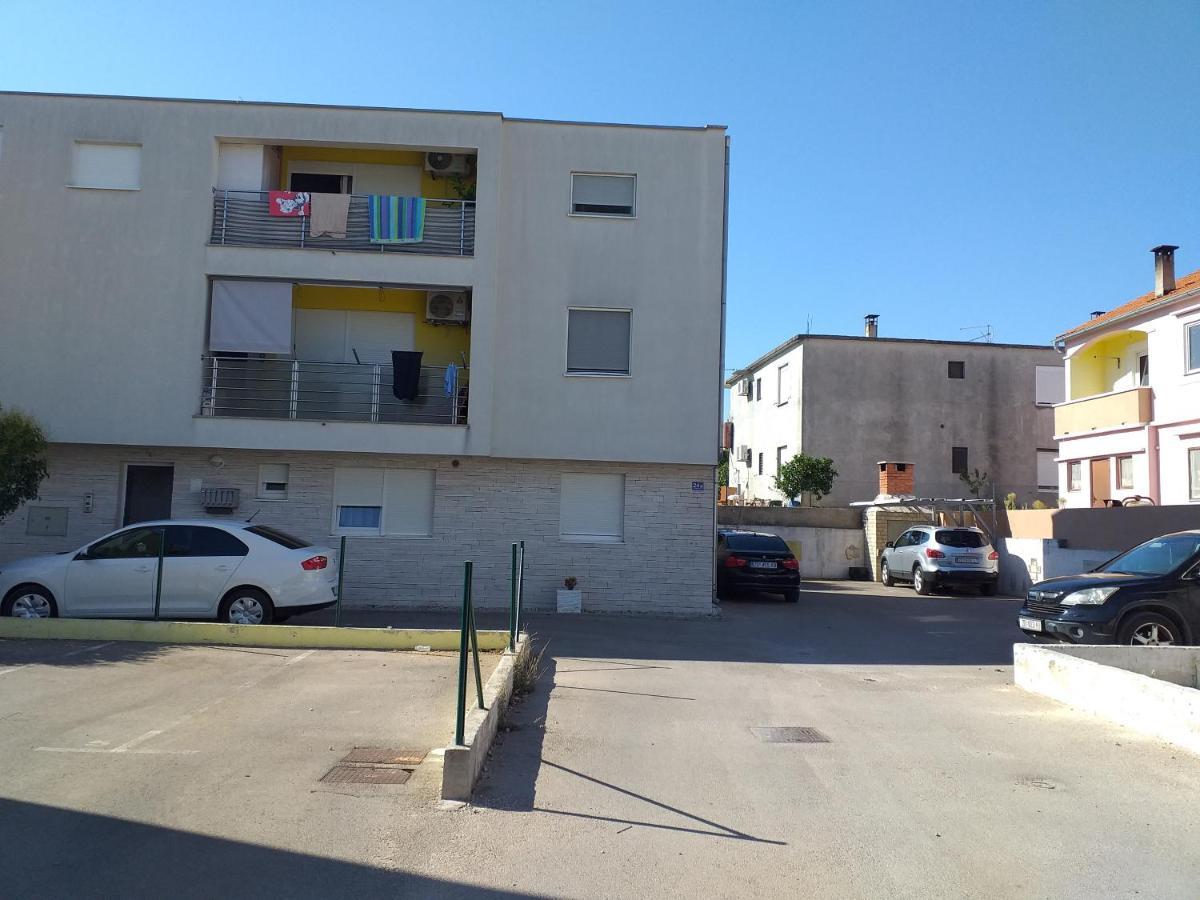Apartments Zara Exteriör bild